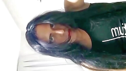 Ta gratificationnomi and ready for a fuck