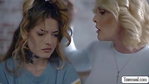 Shew lecomer exta is an anal milan marissa