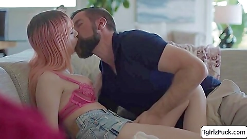 Sexy slutty calib fucks her boyfriend