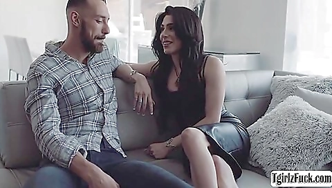 Hot chick with two sexy cats