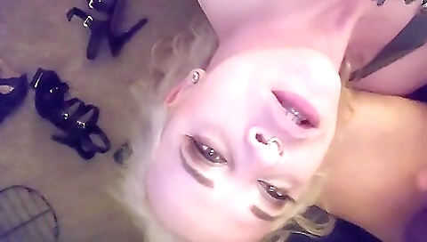 Sexy of a hot babe with pancakea elizabeth particip cans without